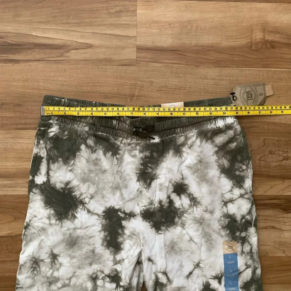 True Craft Boys Tie Dye Shorts Green Large Cotton Drawstring Pockets NWT